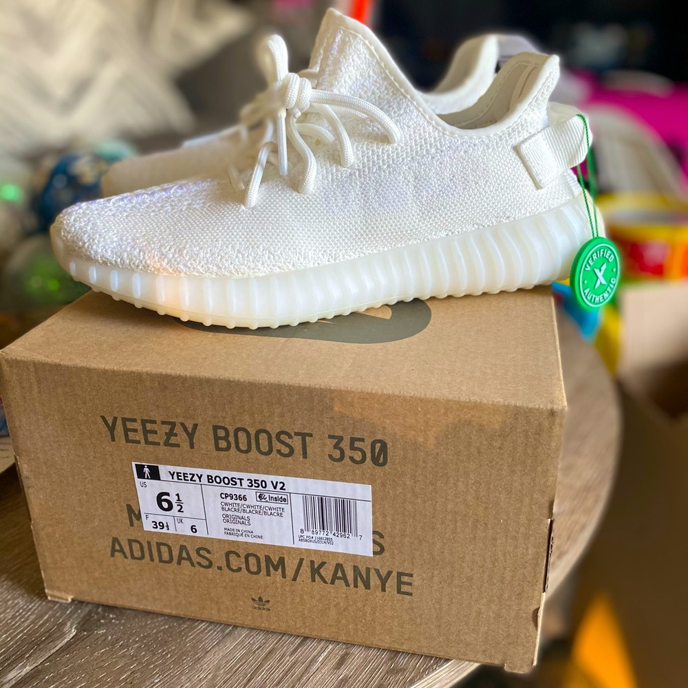 Yeezy Boost 350 V2 CP9366